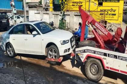Manjeet Towing Services, Best Car Towing Service In Derabassi, 7 Top Car Towing Service In Derabassi, 24 Hour Car Towing Service In Derabassi, Car Towing Service near me, Car Tochan Service In Derabassi 